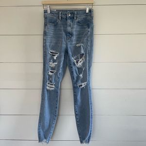 American Eagle Highest Rise Light Wash Jegging